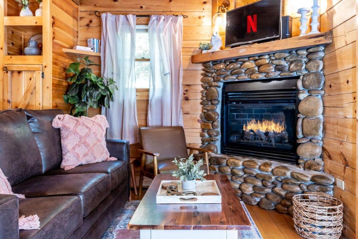 Quaint & Secluded Near Dollywood With Bbq&Hot Tub Villa Pigeon Forge Exterior foto